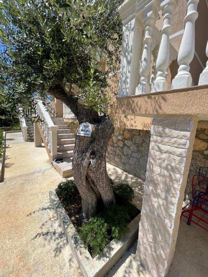 Essos Villas Dhërmi 外观 照片