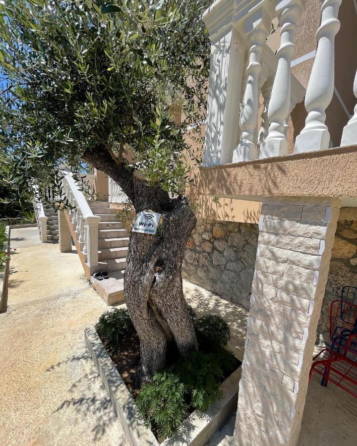 Essos Villas Dhërmi 外观 照片