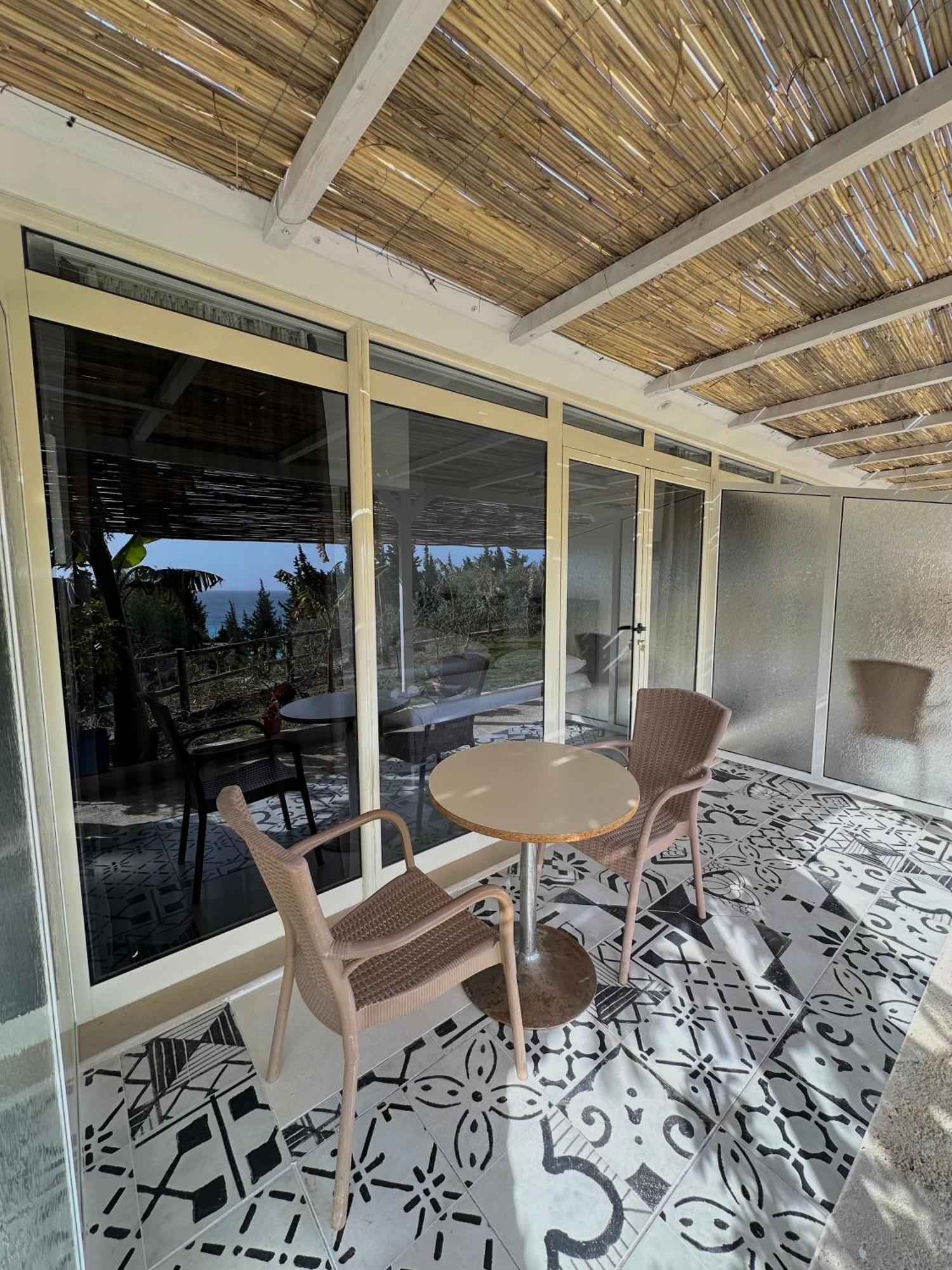 Essos Villas Dhërmi 外观 照片