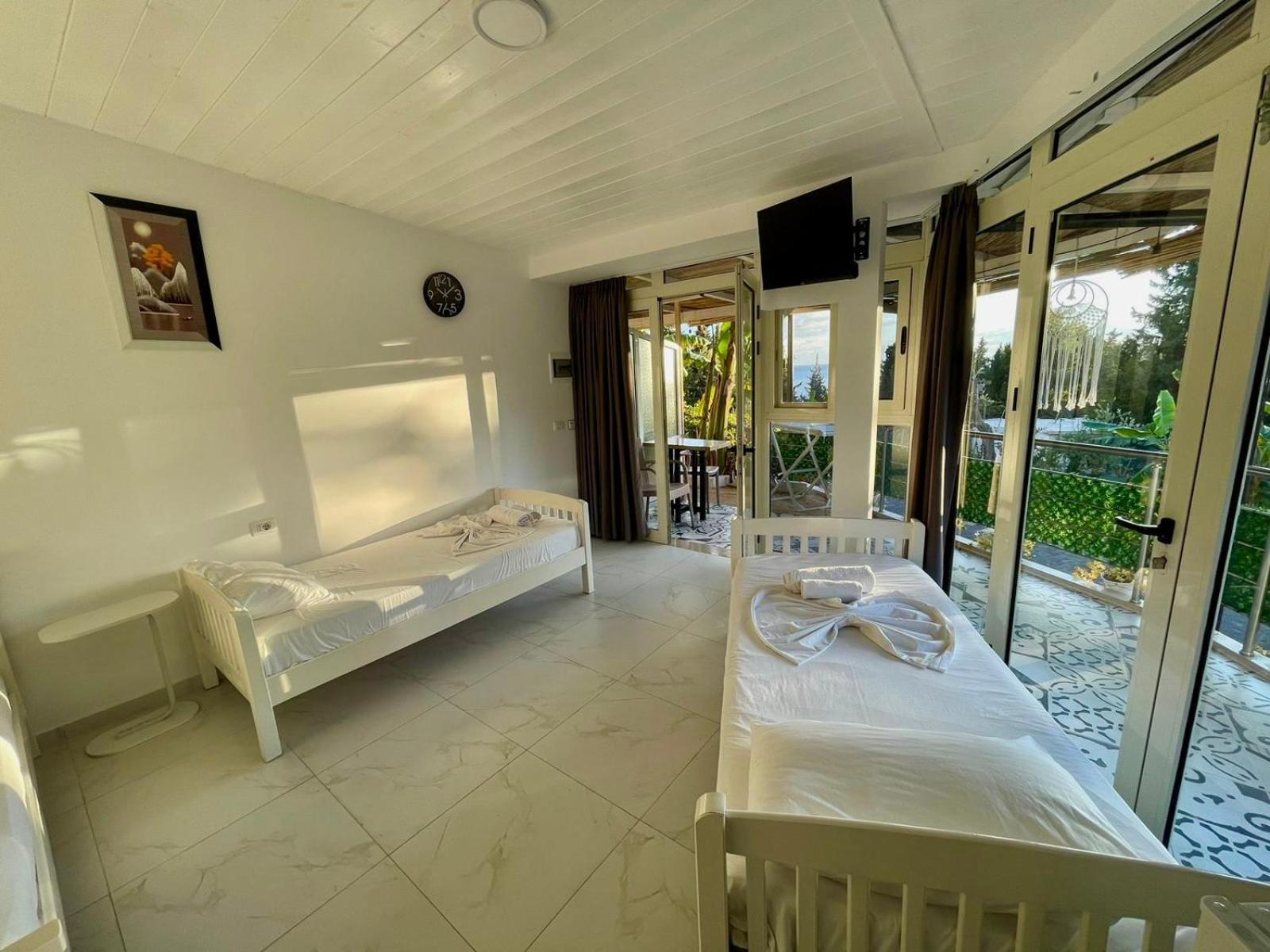 Essos Villas Dhërmi 外观 照片