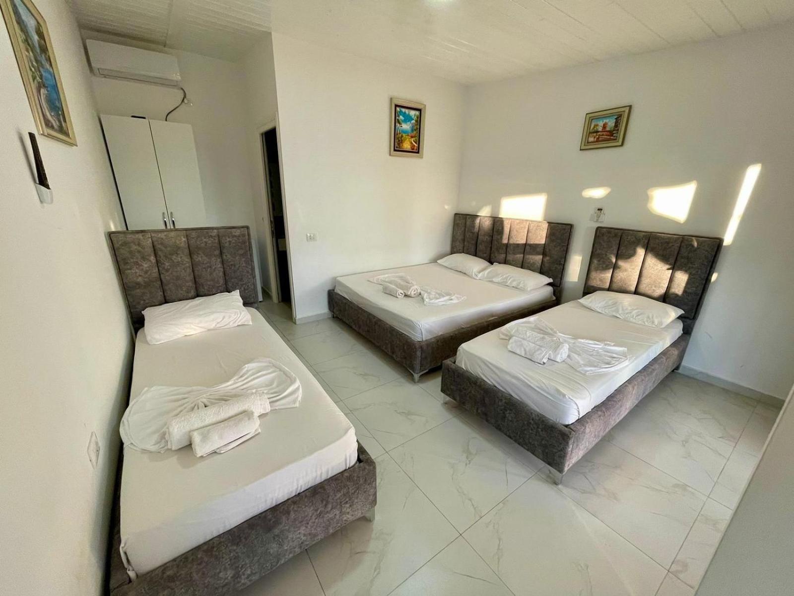 Essos Villas Dhërmi 外观 照片
