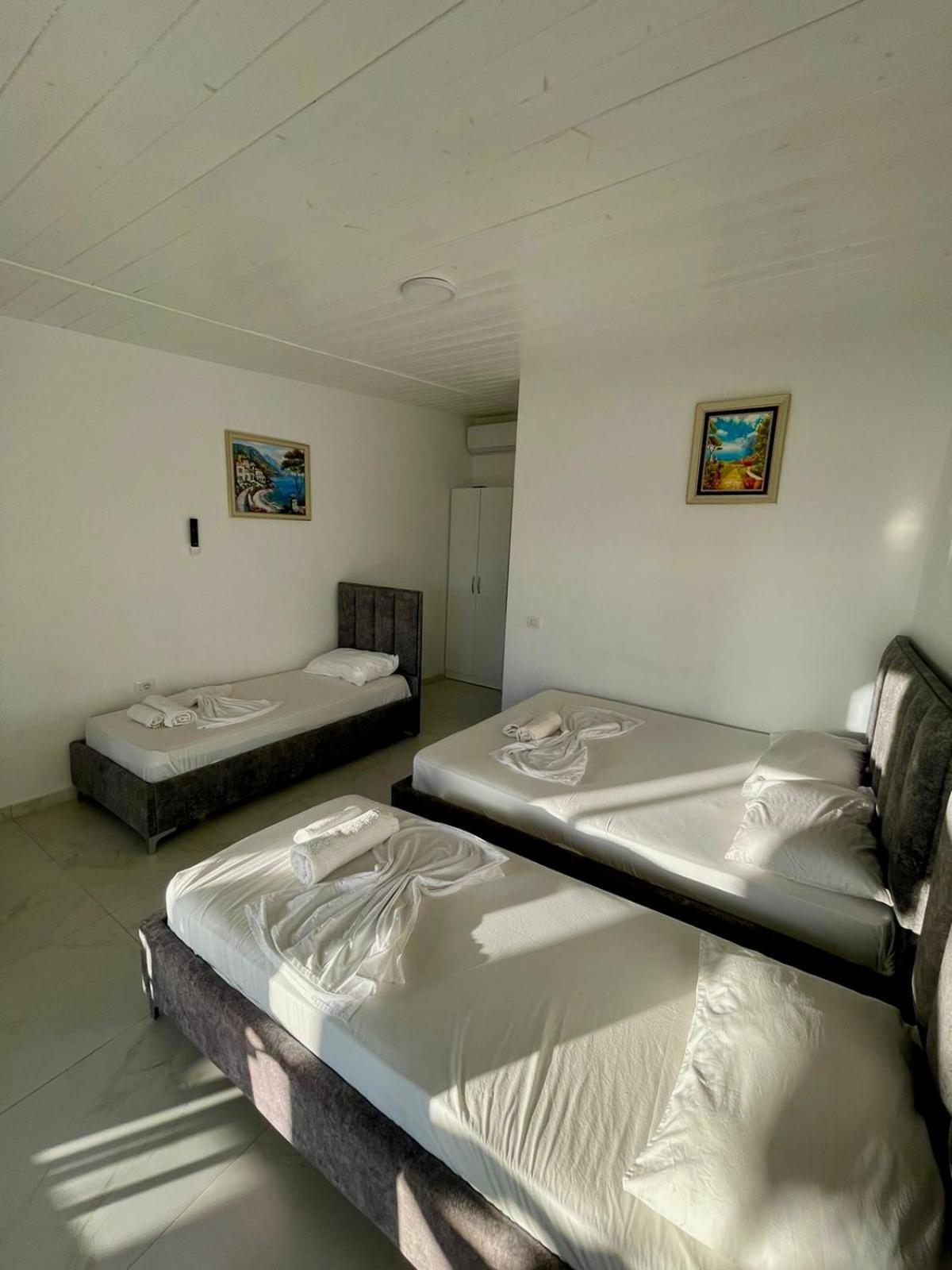 Essos Villas Dhërmi 外观 照片