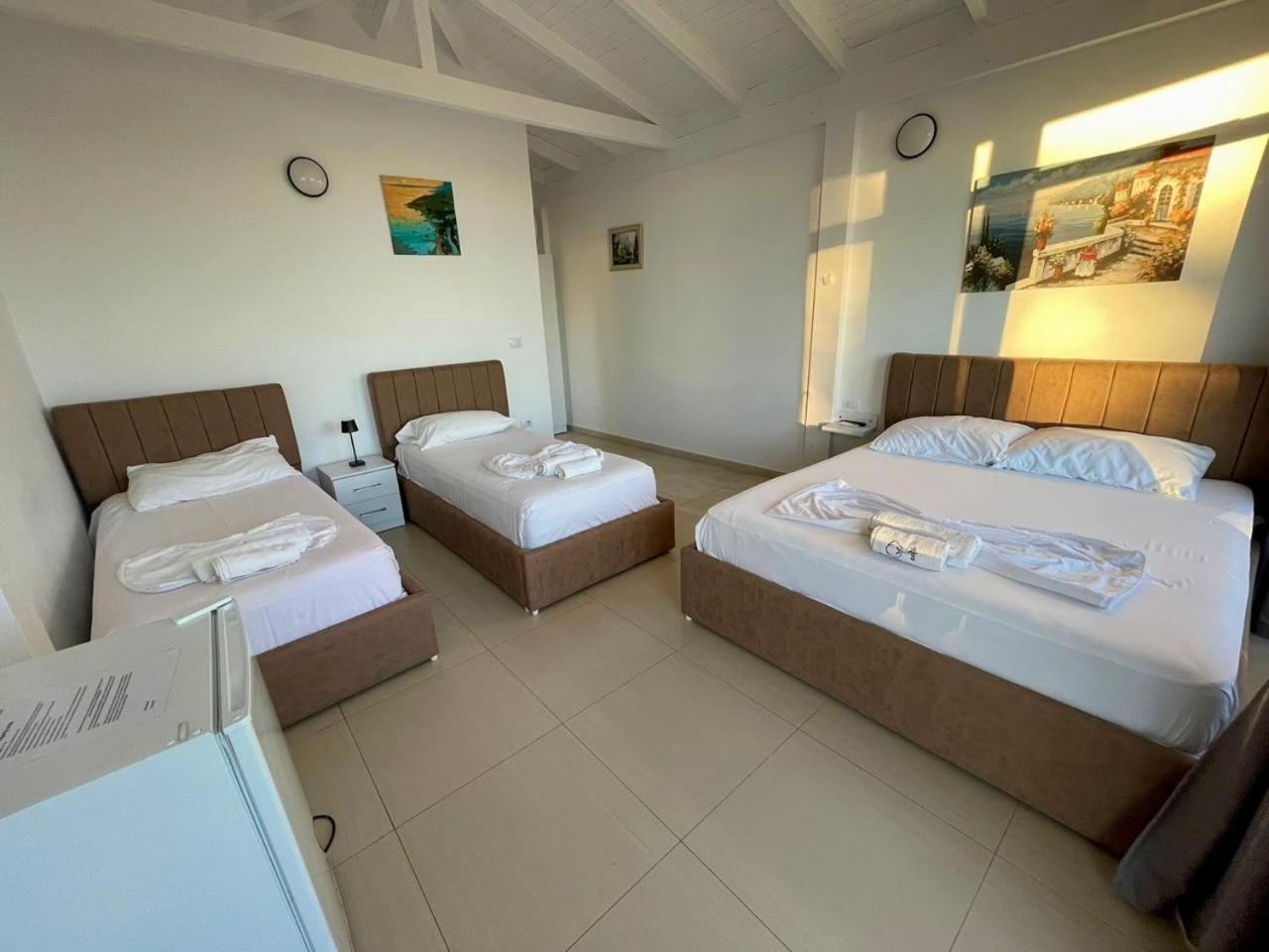 Essos Villas Dhërmi 外观 照片